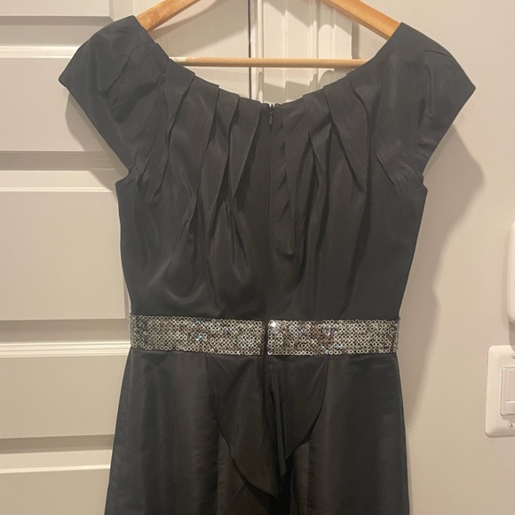 Carmen Marc Valvo Black Pleated Sequin Dress - Picture 8 of 10